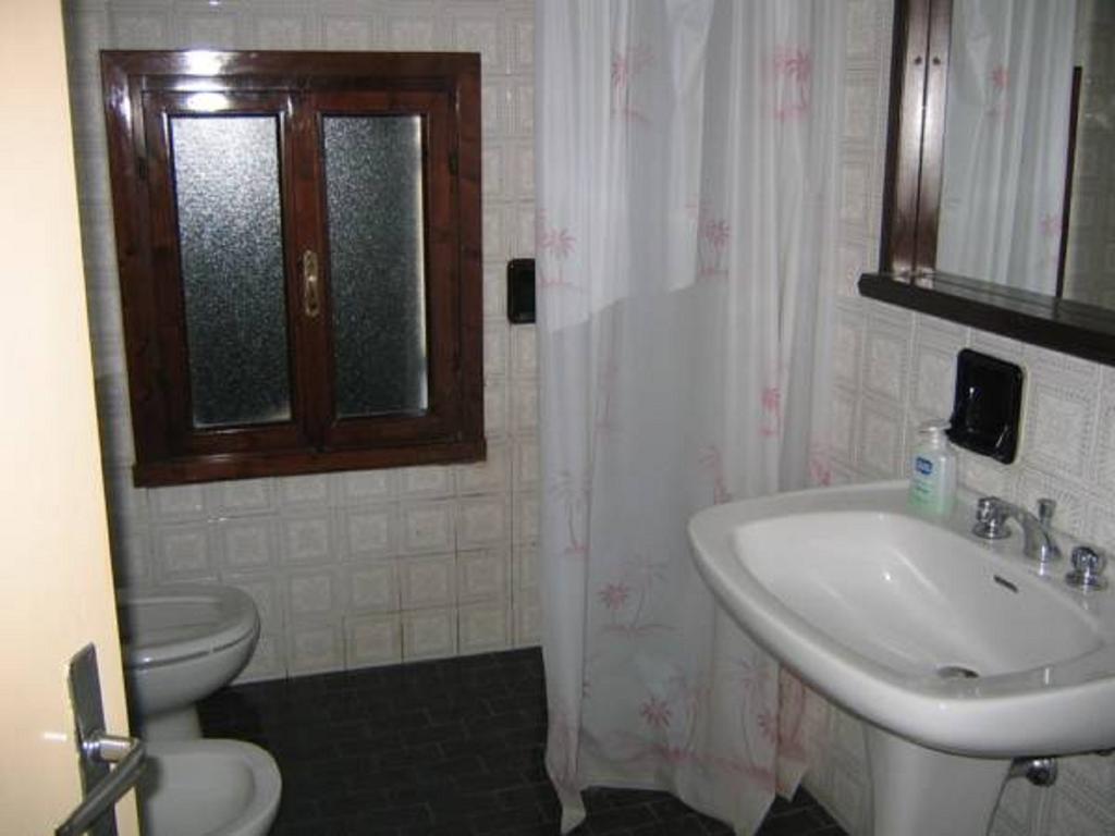 بيازولا سول برينتا Casarosa B&B الغرفة الصورة